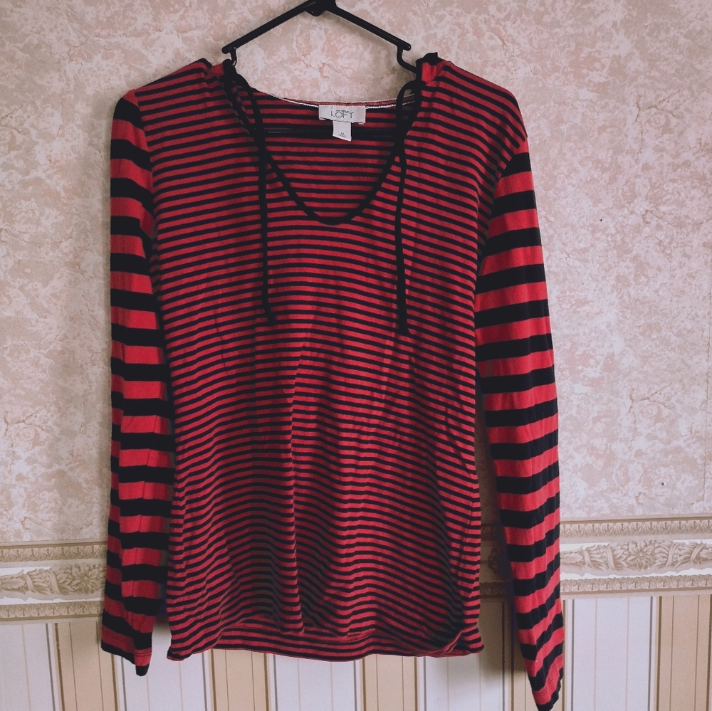 Ann Taylor LOFT Top Med